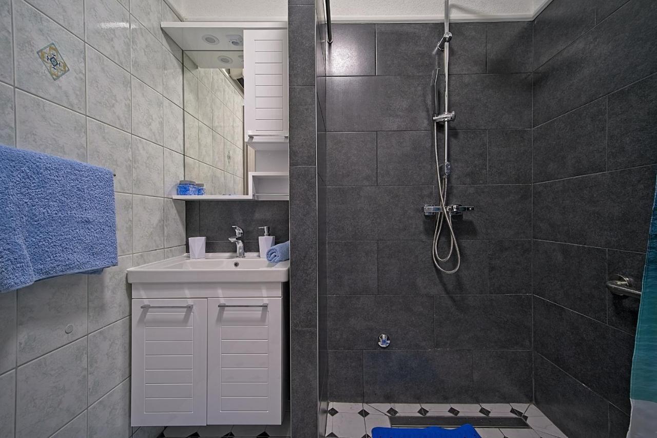 Luxury Apartment "Blue Diamond" Postira Exterior photo