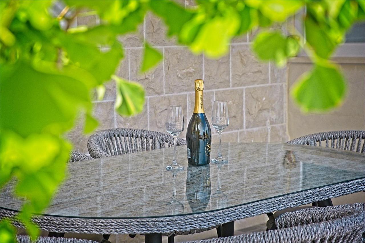 Luxury Apartment "Blue Diamond" Postira Exterior photo