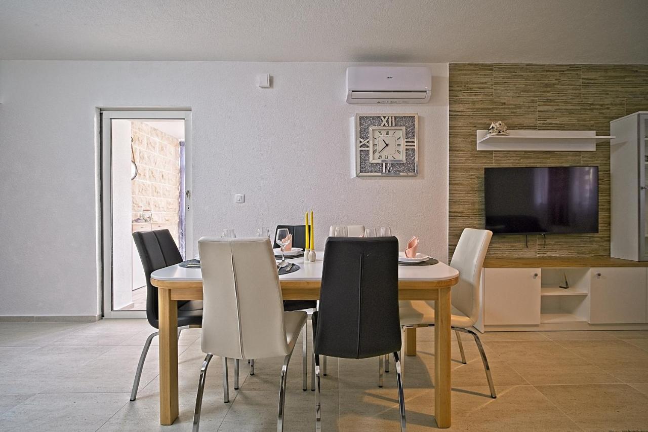 Luxury Apartment "Blue Diamond" Postira Exterior photo