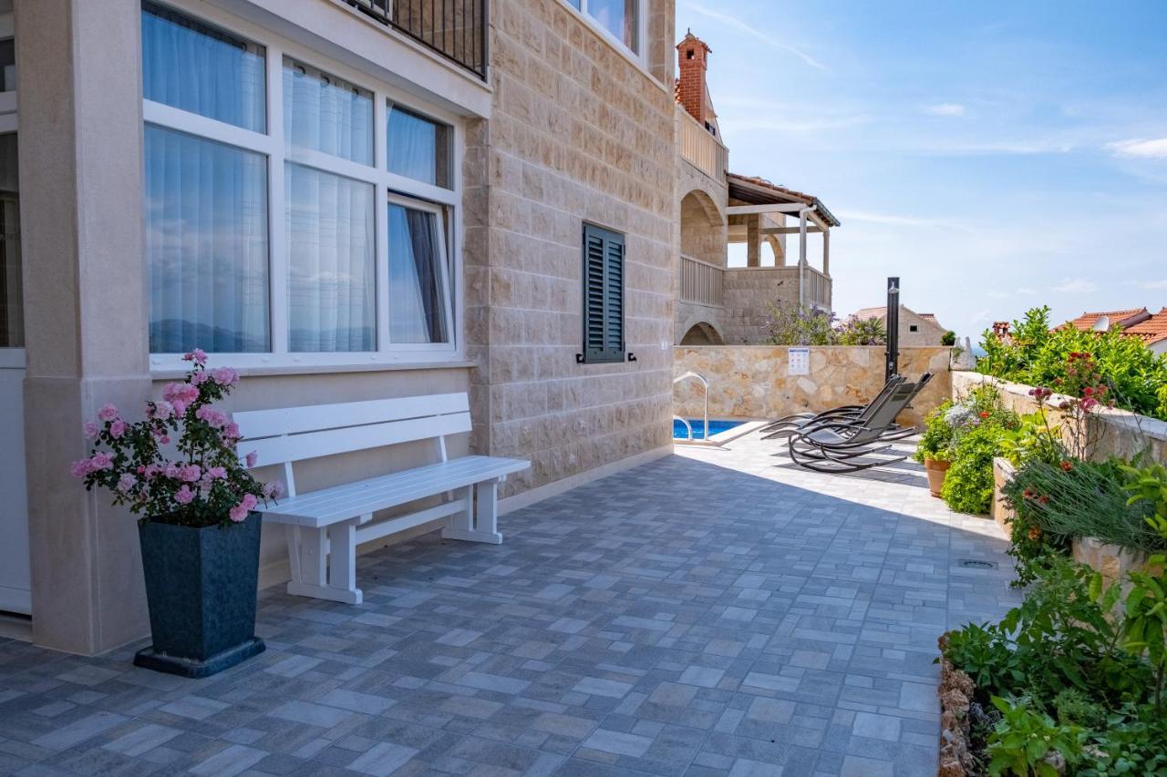 Luxury Apartment "Blue Diamond" Postira Exterior photo