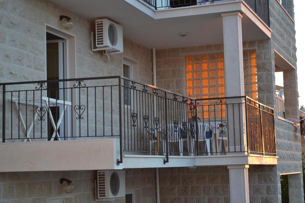 Luxury Apartment "Blue Diamond" Postira Exterior photo